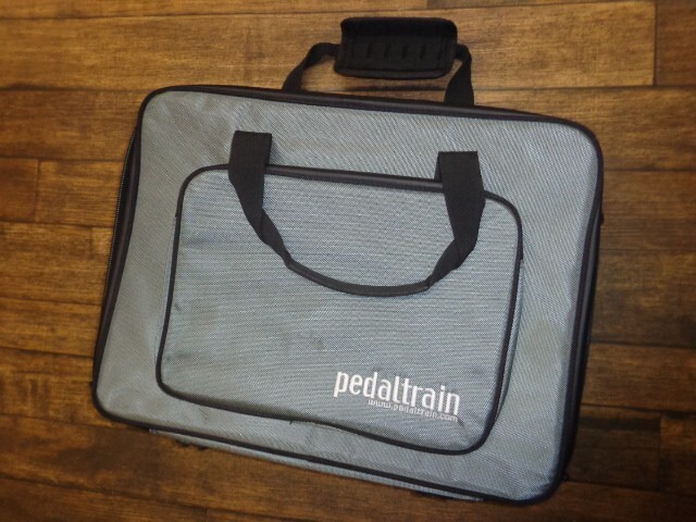 Pedaltrain 19 x 15 Soft Pedalboard Case 4 Bars