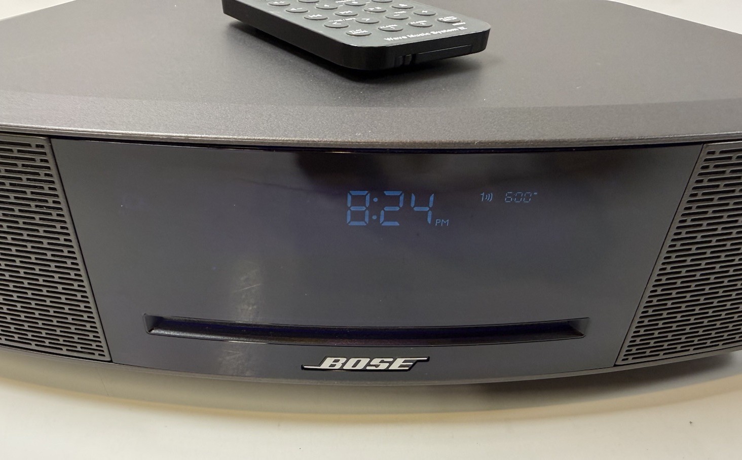 Bose Wave Music System IV CD Player/AM/FM Radio Model 417788-WMS With Remote