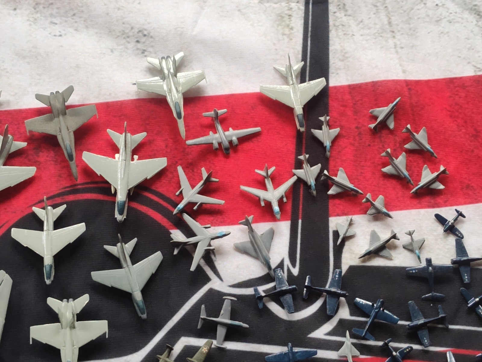 Lot Of 125+ Mini Built Model Airplanes For Aircraft Carriers Plastic 1/2"-2"Long