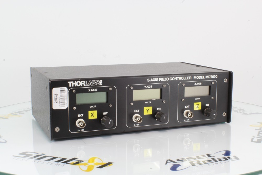 Thorlabs MDT690 3-Axis Piezoelectric Driver Controller