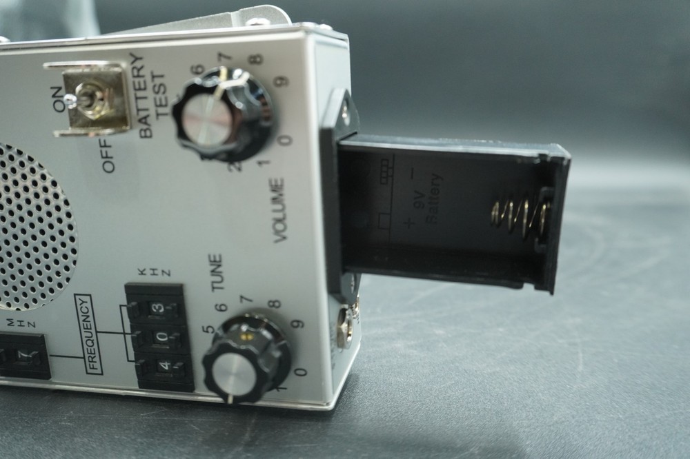 Communications Specialists R-1000 VHF Telemetry Receiver *Tested*