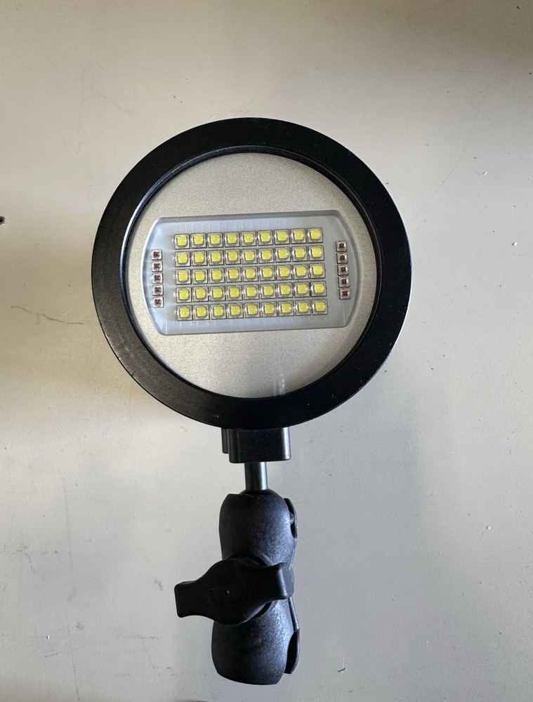 BigBlue VL33000P Video Dive Light