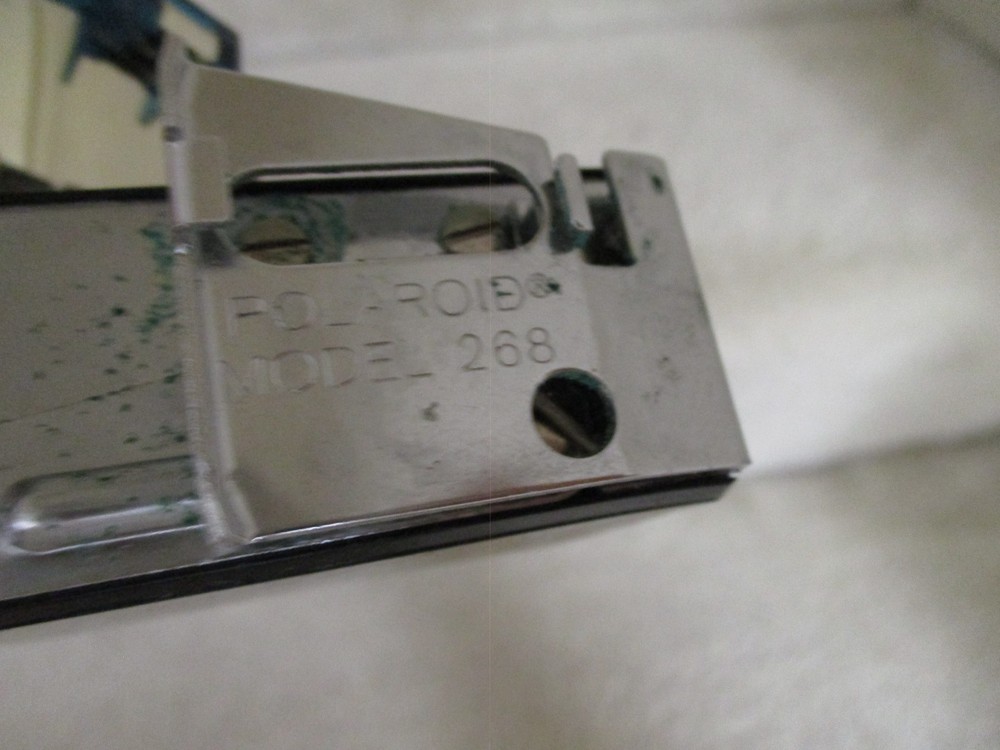 Polaroid Model 268 Flash-Vintage, Clean, Cheap
