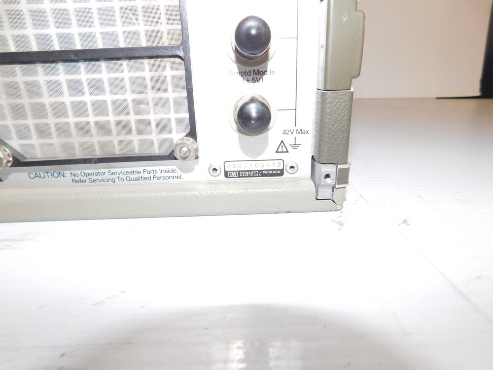 HEWLETT PACKARD HP 3325B SYNTHESIZER / FUNCTION GENERATOR (MPR155)