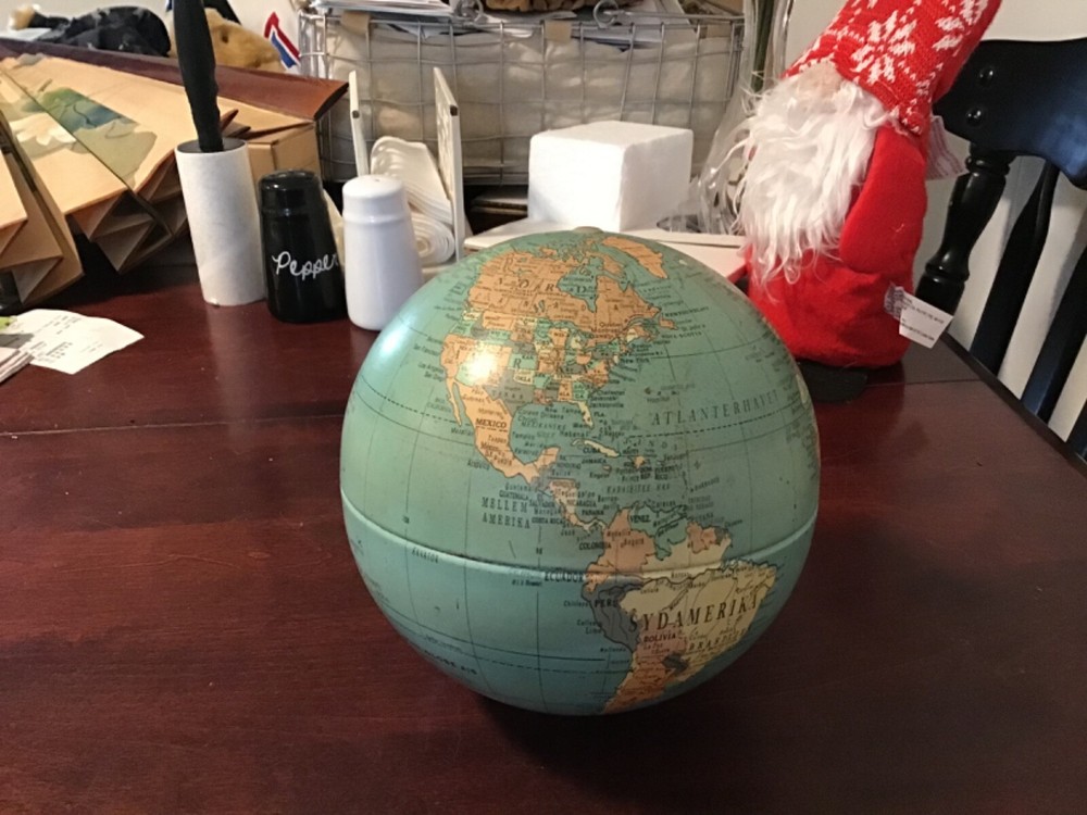 metal scan-globe