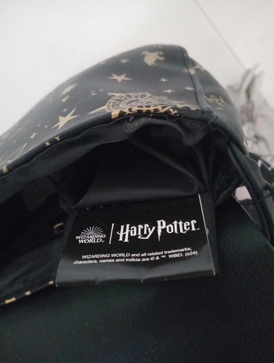 New Harry Potter Hogwarts Purse Celestial Black Gold Saddle Bag BIOWORLD