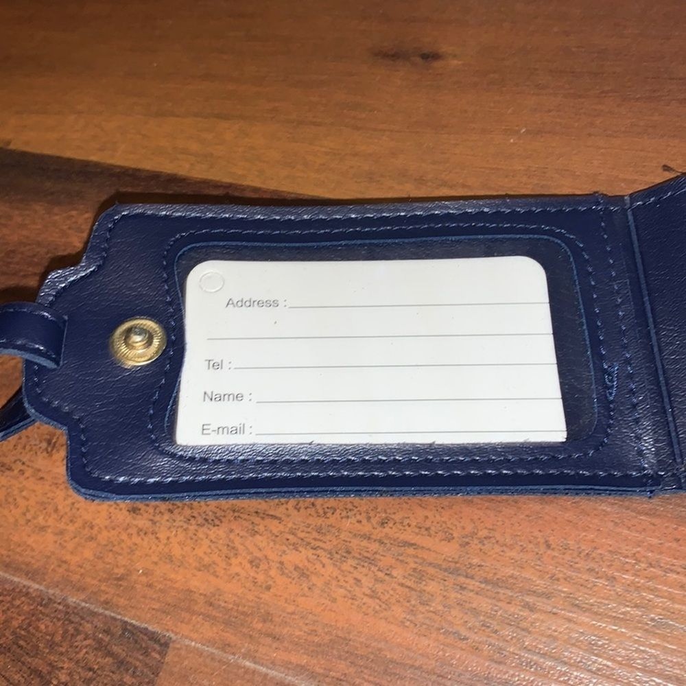 Ester Lauder Blue Bag Tag