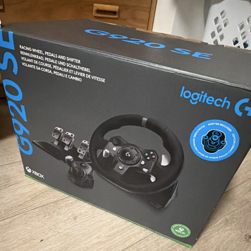 Logitech G920 SE Racing Wheel, Pedals & Shifter Bundle for Xbox