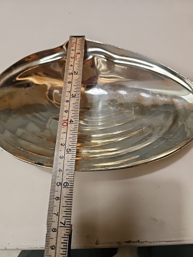 CLAM SHELL SILVERPLATE FOOTED DISH 5.5x8"
