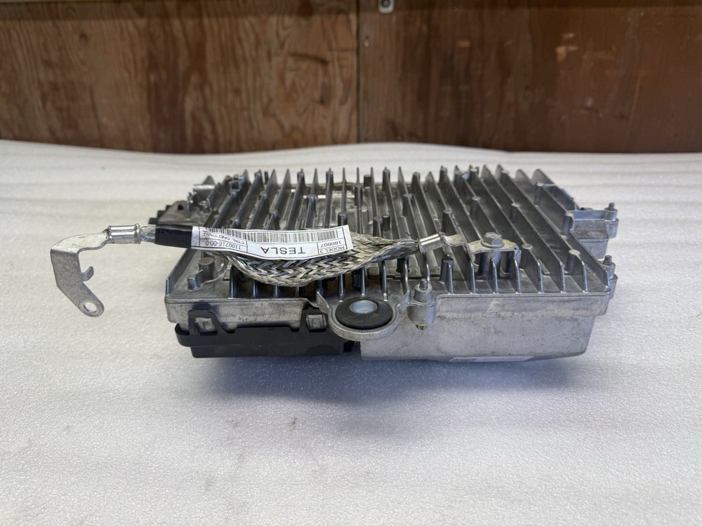 17-20 Model 3 Front Electrical Control Module System Unit w/ Cable 1112485-00-A