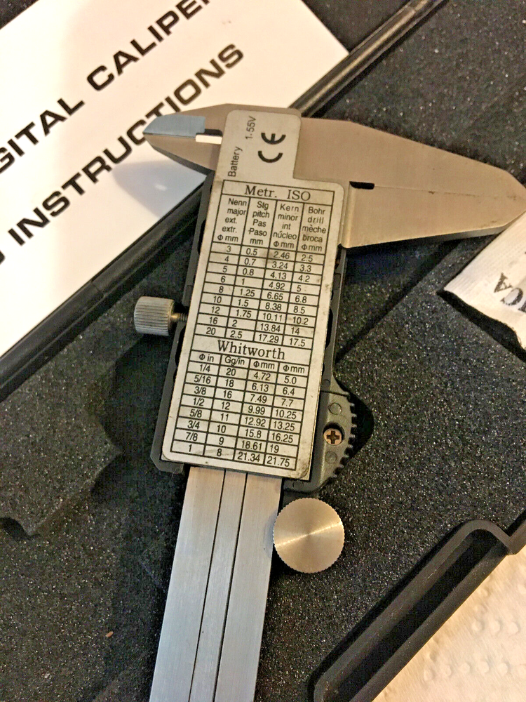 CEN-TECH 6" Electronic Digital Caliper Item 47257 with case, box, & instructions