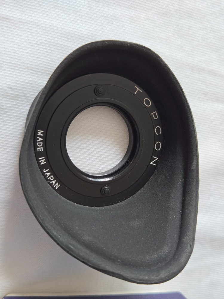 Mint! Topcon Rubber Eye Cup Model 3 in Box