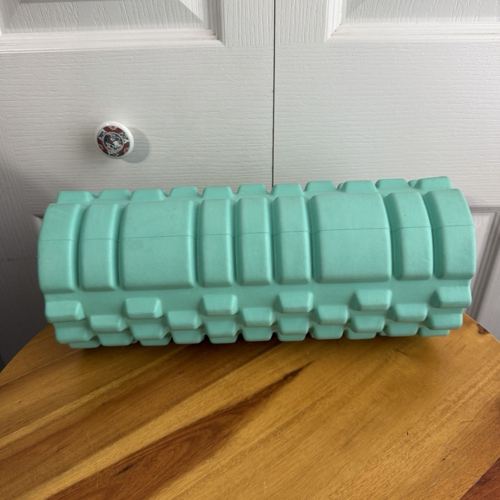Foam Roller Deep Tissue 18 Trigger Point Massage Roller Self Therapy Tool