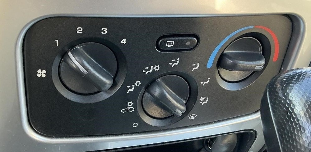 Temperature Control Fits 04-07 LIBERTY 853129