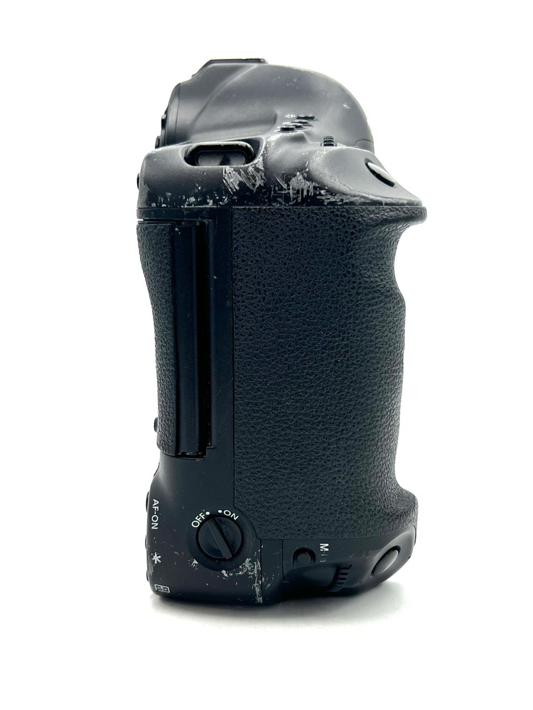 USED Canon EOS 1DX Digital SLR Camera