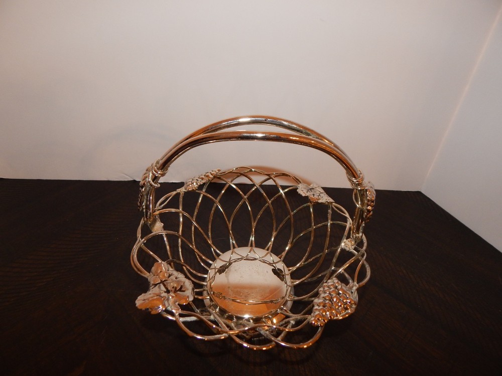 Studio Silversmiths Silver Plated Wire Basket w/ Swivel Handle & Grape Vine Deco