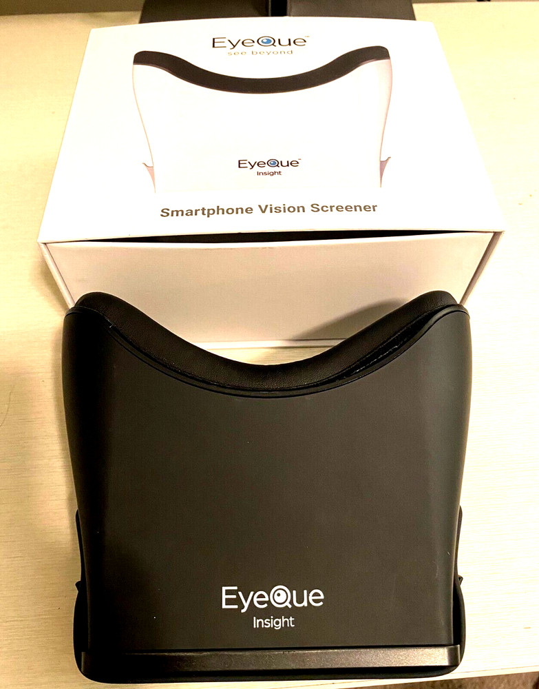 EyeQue Insight 20/20 Visual Acuity Smartphone Screener (Black) **NEW, OPEN BOX**