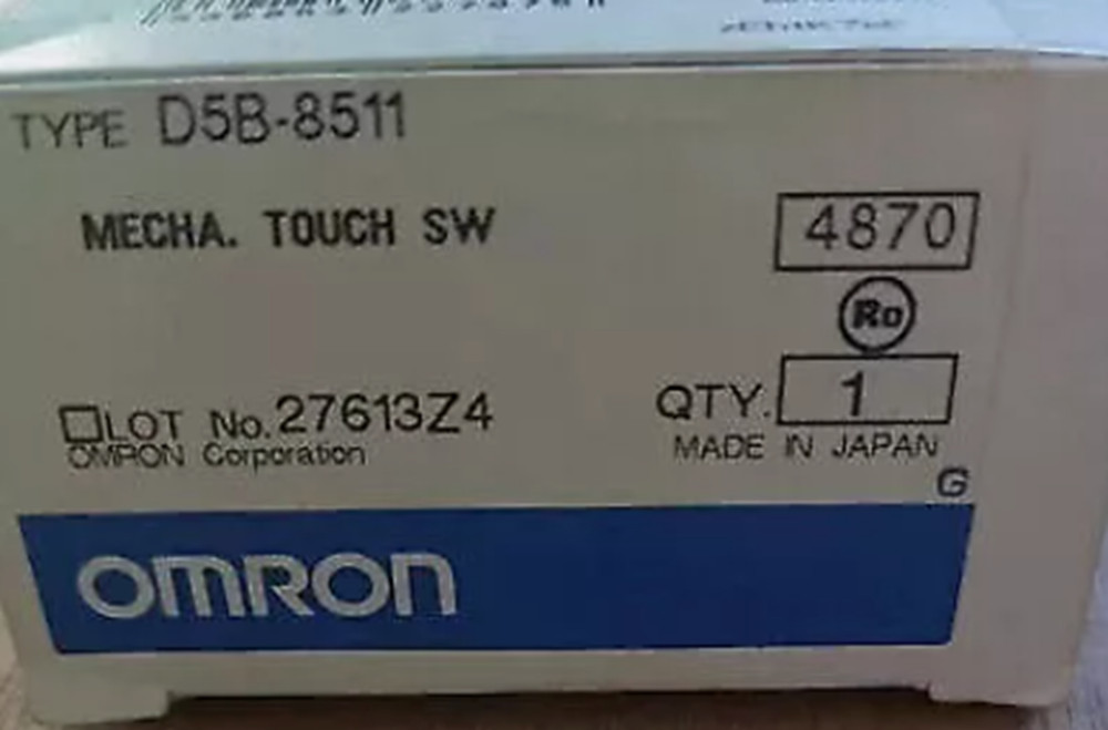 New In Box OMRON D5B-8511 Temperature Sensor