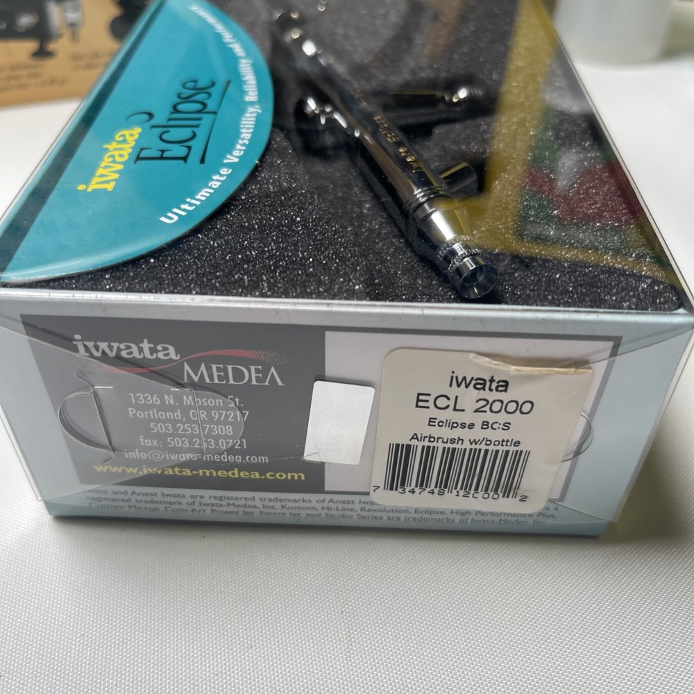 Iwata Airbrush Smart Jet Compressor IWAIS850 + Eclipse Ecl2000 BCS Gift Set