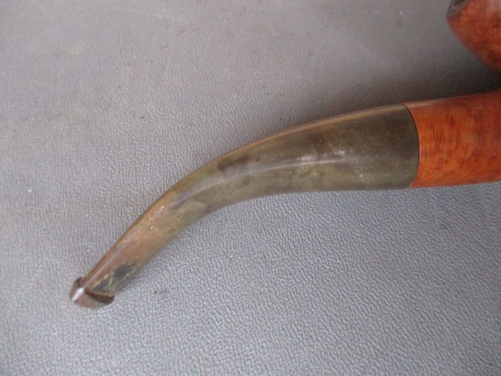 P3: Vtg EHRLICH Pipe