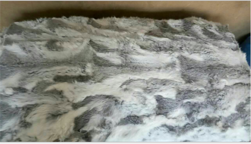 Real Rabbit FUR Throw Blanket Patchwork Skin Fur Rug 42" x 22" Pelz Leather Pelt