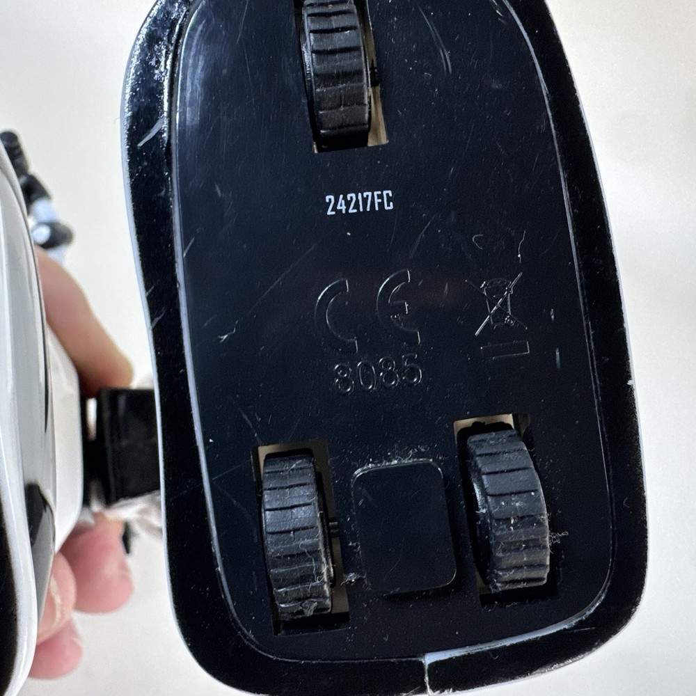 WowWee Robosapien Mini 7” Robot White Black Interactive No Remote 2004