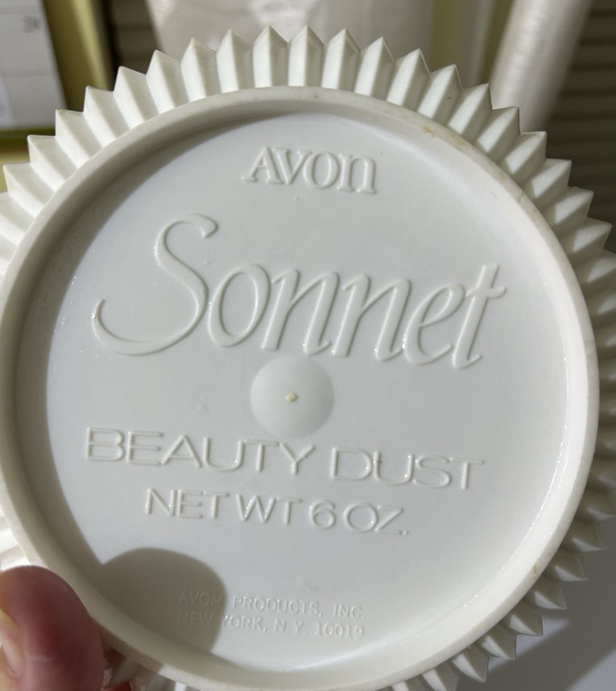 Vtg Avon Sonnet Beauty Dust Container.
