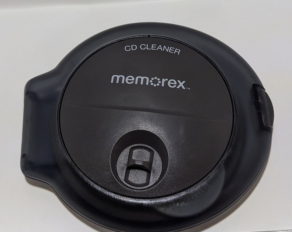MEMOREX Total Solution Cleaning Kit CD/DVD Cleaner (no solution included)