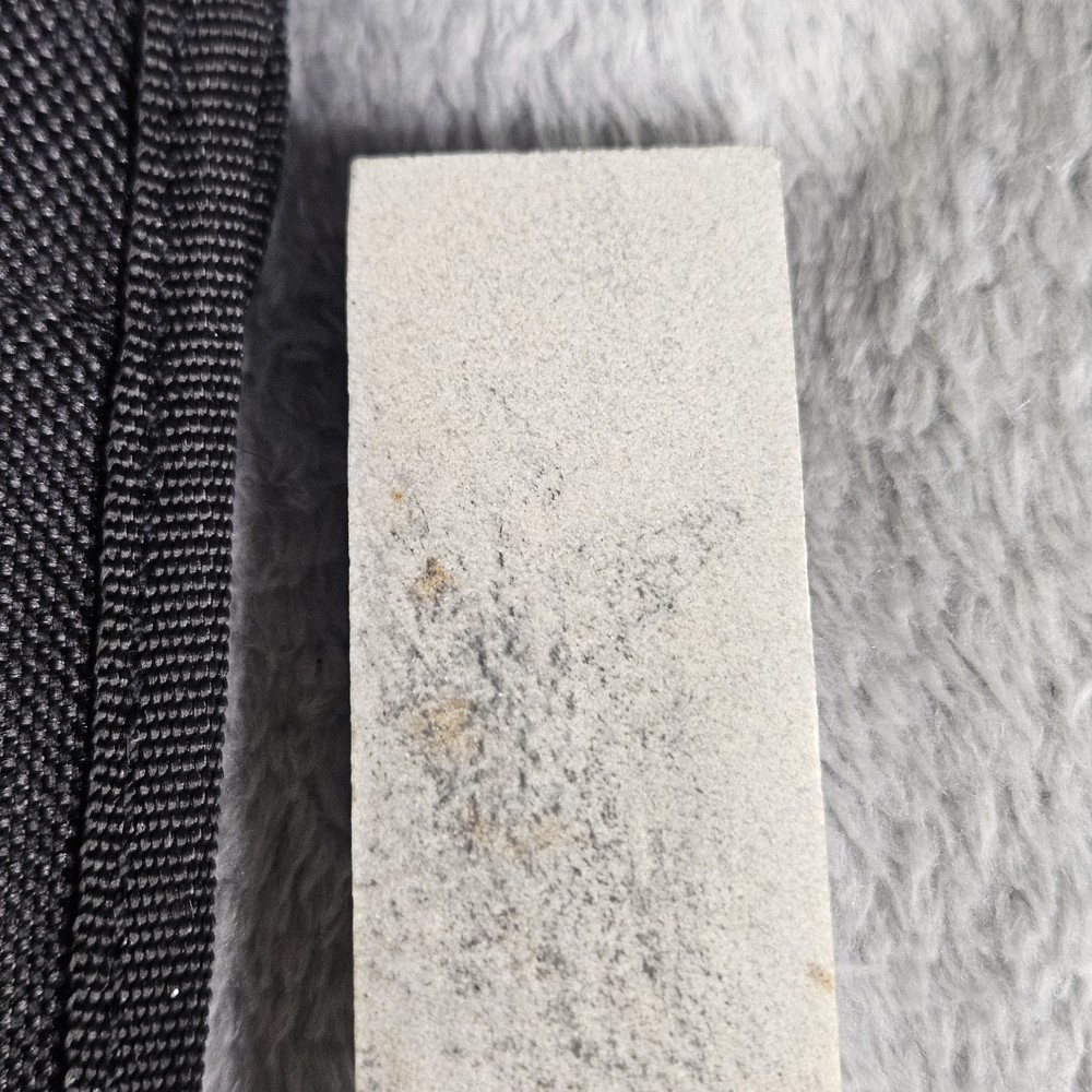 Smiths Arkansas Sharpening Stone Knife Sharpener 5" Long Whetstone Tool/pouch
