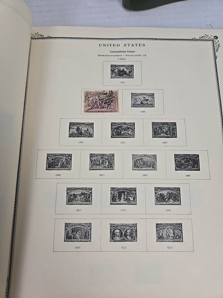 Scott's American Album For United States Album - Some Stamps + Extra's (1957)