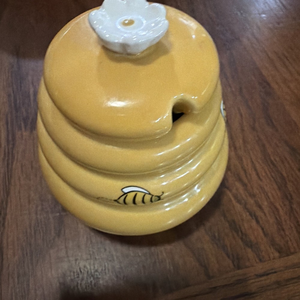 Ceramic Behalf Trinket