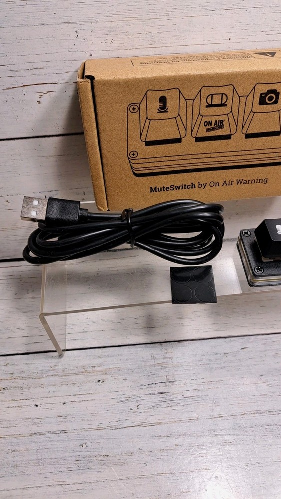 Mute Button USB Microphone, Cam Control Buttons, One-Touch, Mute Button with LED