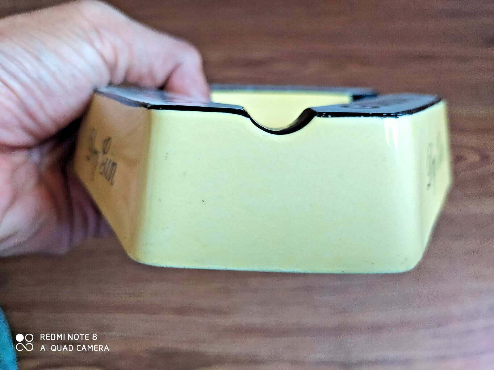 Rare vintage GORDON'S DRY GIN advertising ashtray of 70's made in England.