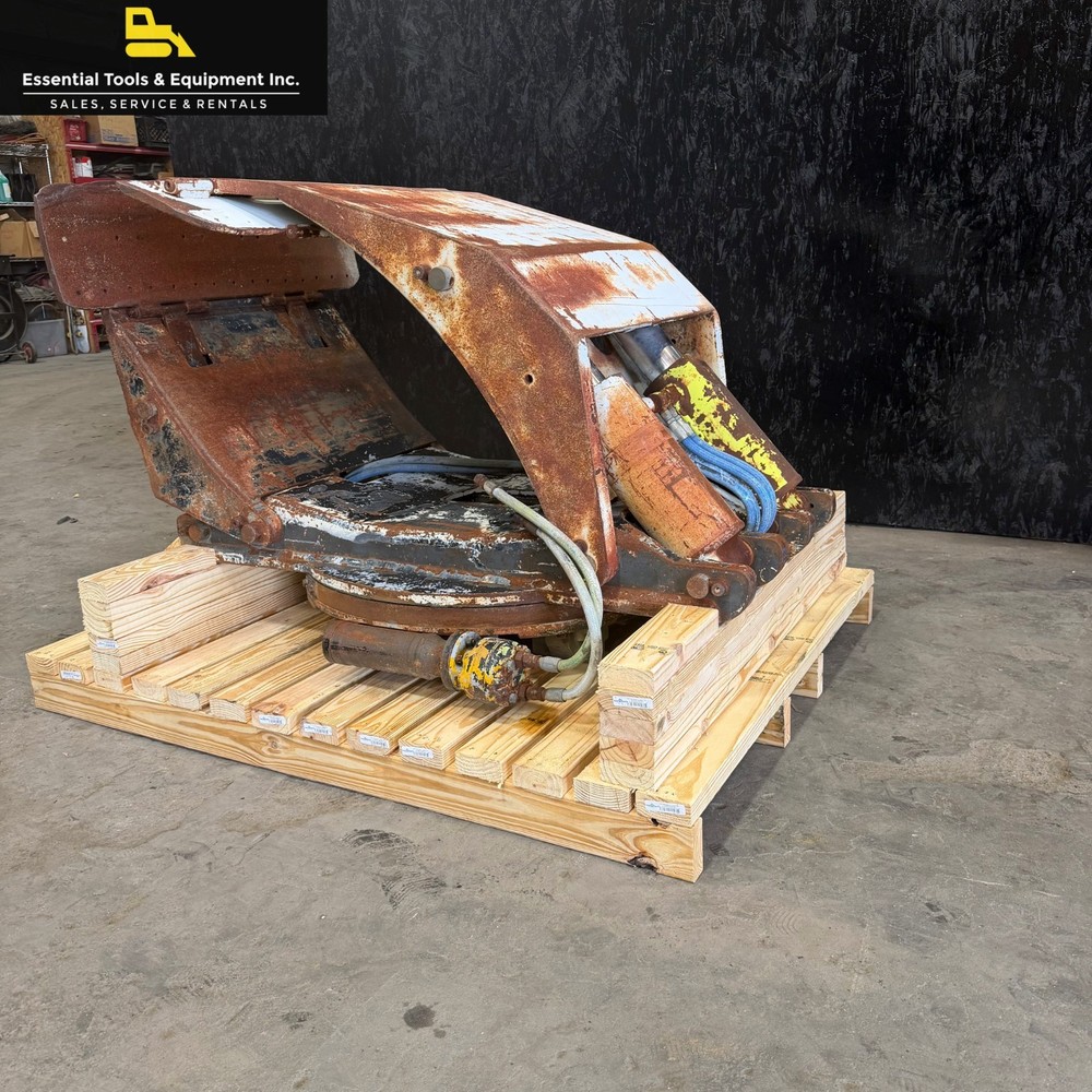 Cascade Rotating Paper Roll Forklift Clamp Class IV 4
