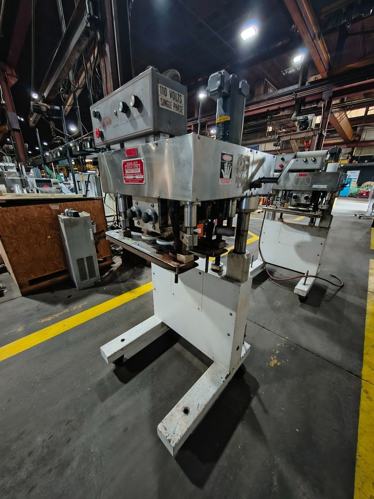 KAPS-ALL 4 SPINDLE CAPPING/RETORQUER MACHINE F-4 MODEL
