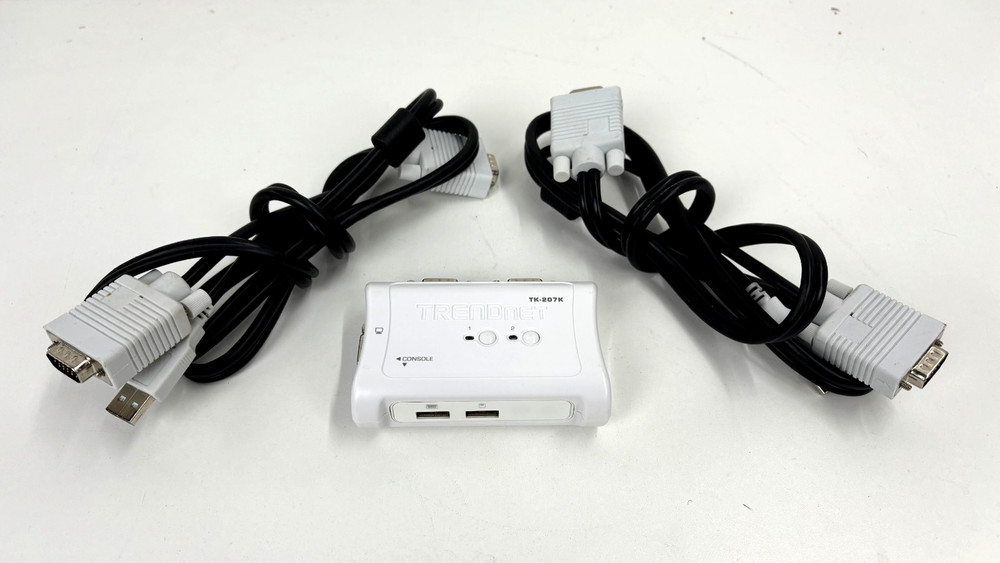 TRENDnet TK-207K 2-Port USB White KVM Switch + Cables