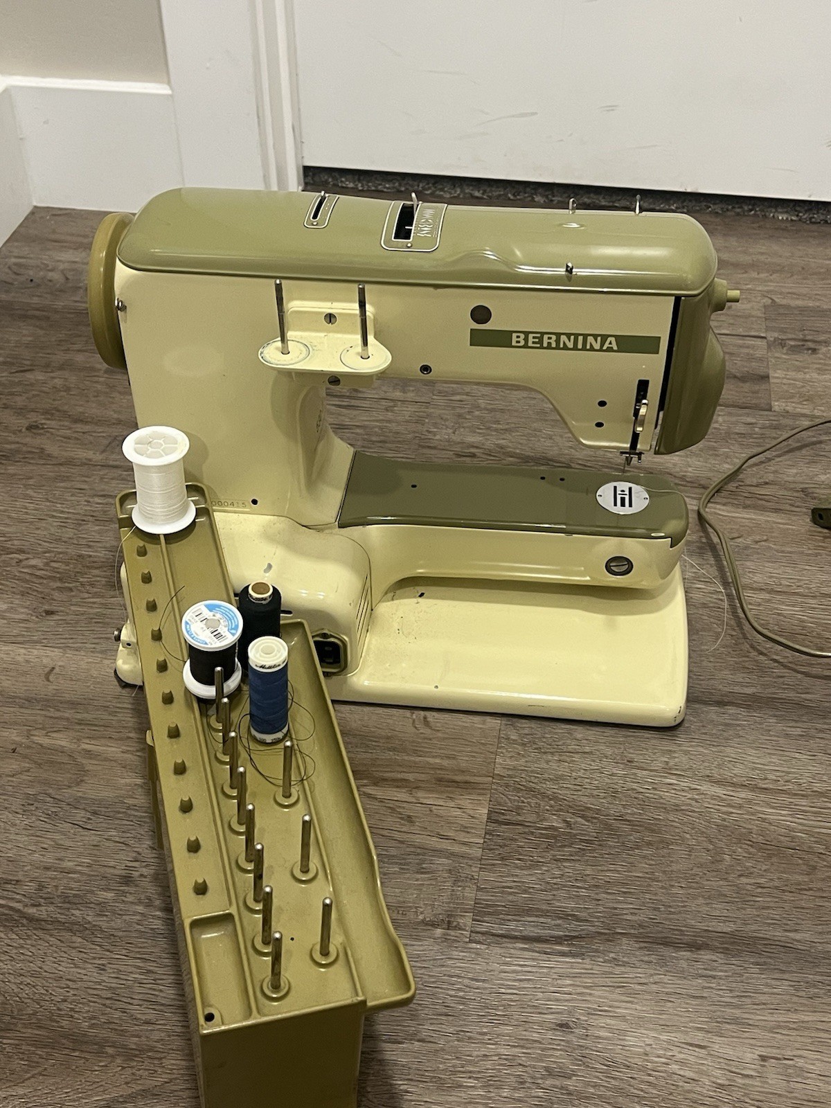 Vintage Bernina 530-2 Sewing Machine W/ Foot Pedal