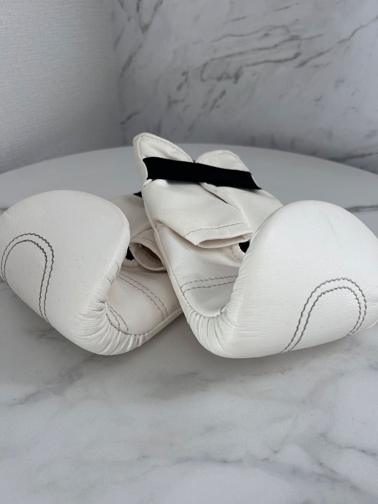 Winning Boxing Gloves SB2000 White Training Model Japan used