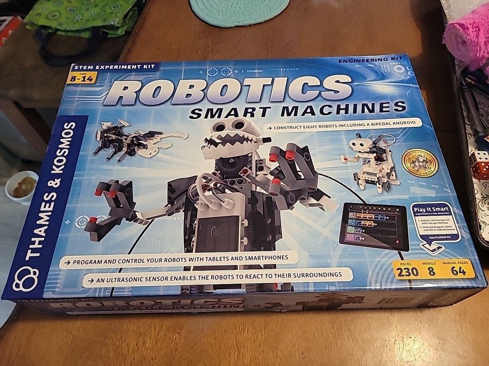 Thames & Kosmos - Robotics Smart Machines Engineering Kit - Model 620375