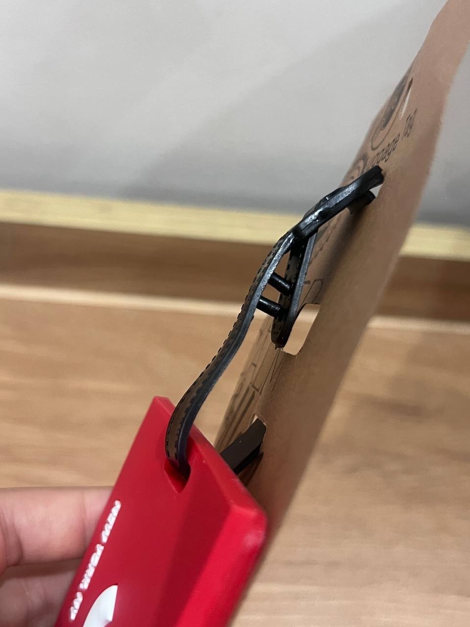 Supreme New York Box Logo Red Luggage Tag Card Holder Key Travel ID Tag