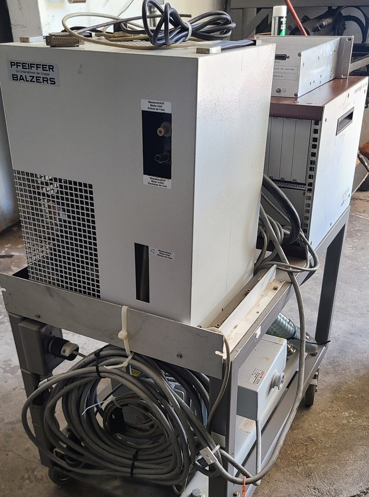 pfeiffer rotary vane vacuum pump pressure controlled system