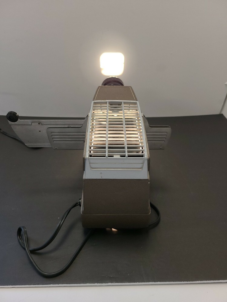 Bell & Howell Headliner model 707