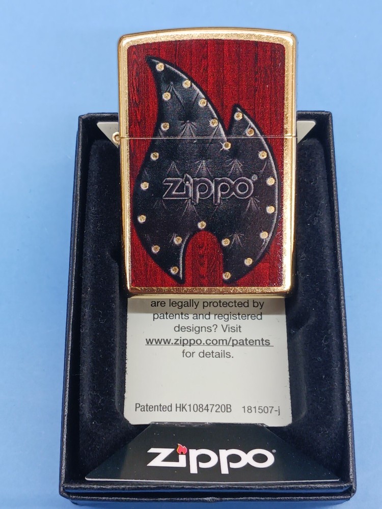 Zippo Logo Leather Flame Gold Dust 28832