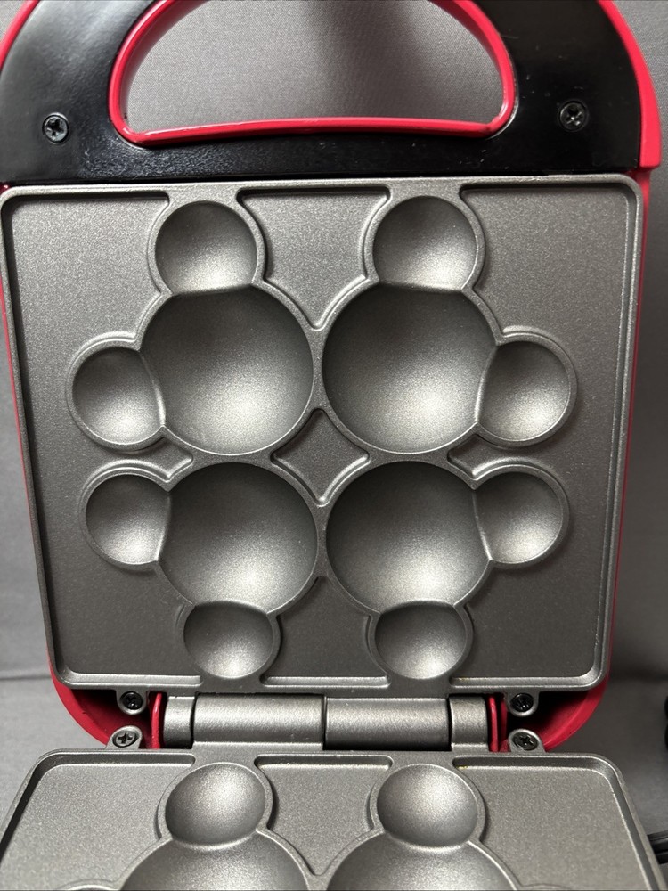 Disney Mickey Mouse 4 Cake Pop Maker Mini Intertek Electric DCM-8