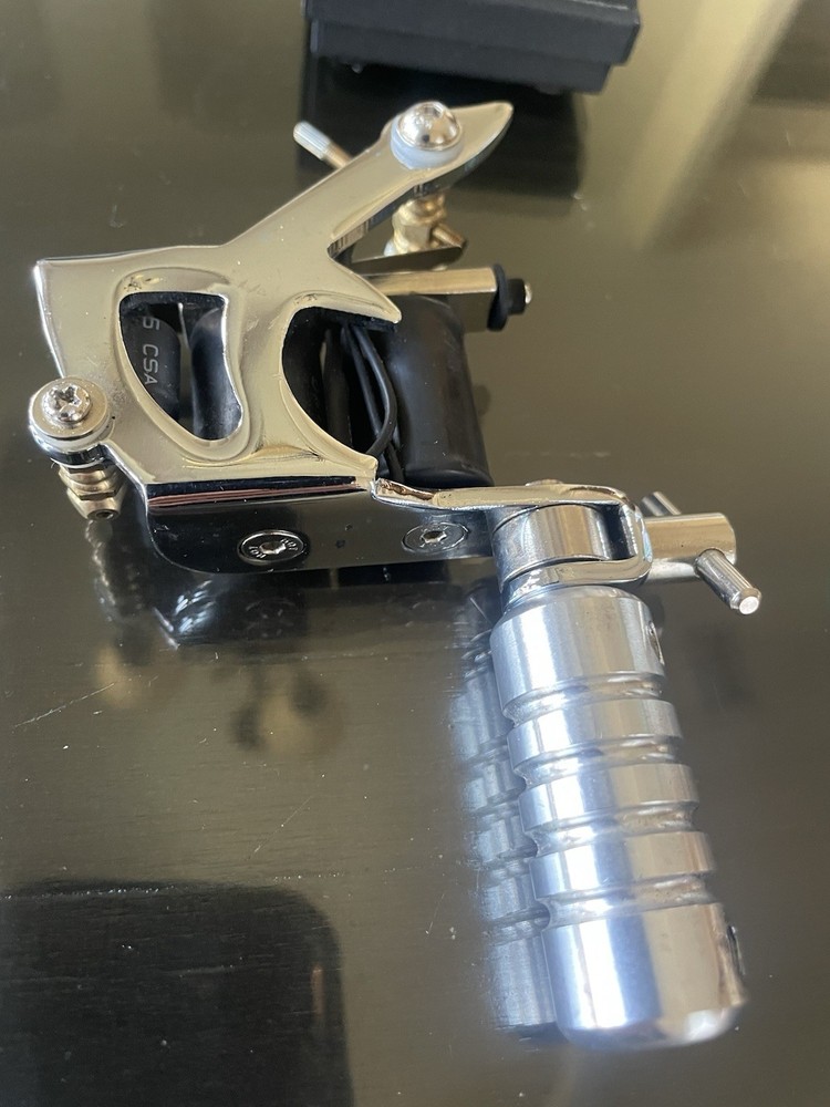 2 Tattoo Machines