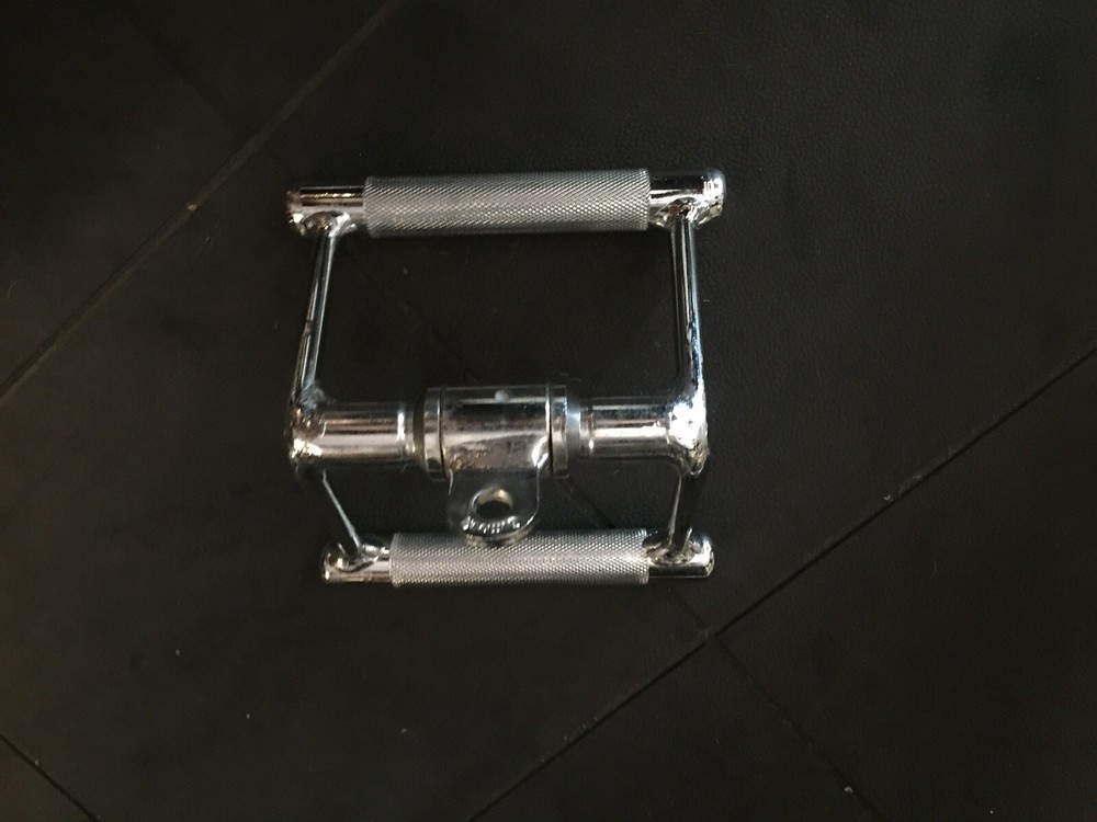 Low Row / Lat Pull Down Cable Attachment