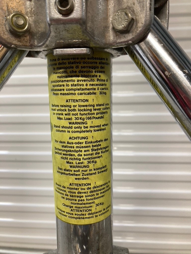 Manfrotto 087NW Steel WIND-UP PHOTOGRAPHY STAND Heavy Duty w/Wheels & Brake