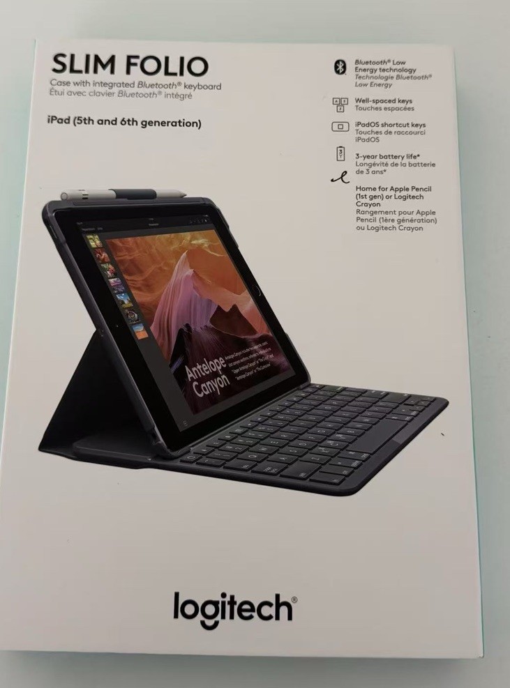 Logitech Slim Folio Bluetooth Keyboard Folio Case for iPad 5th 6th Gen, Black