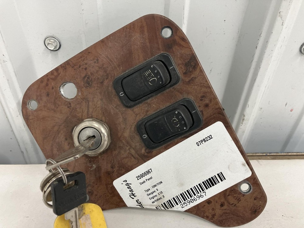 Peterbilt 387 IGNITION Dash Panel - Used