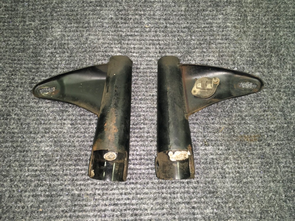 Triumph 650 500 Front Fork Headlight Bracket Ears